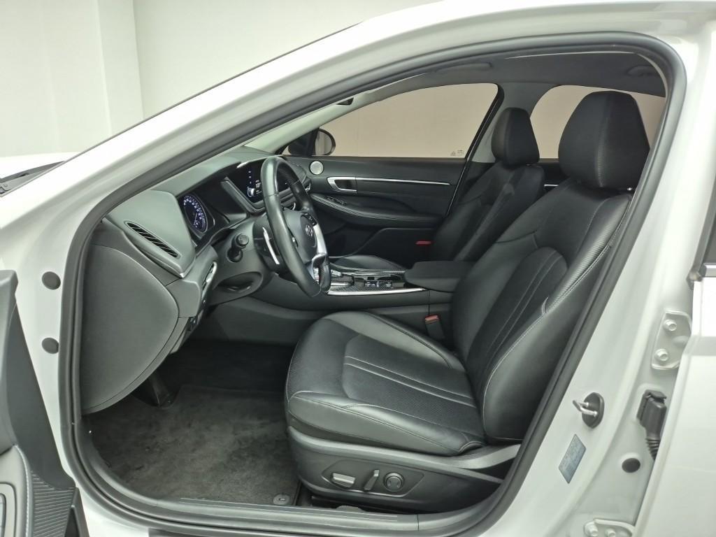 HYUNDAI Sonata - Vista 11