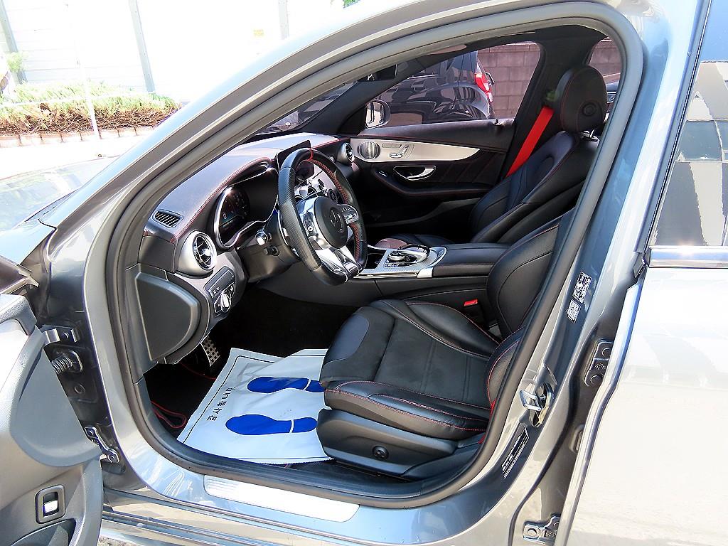 Mercedes Benz C Class - Vista 5