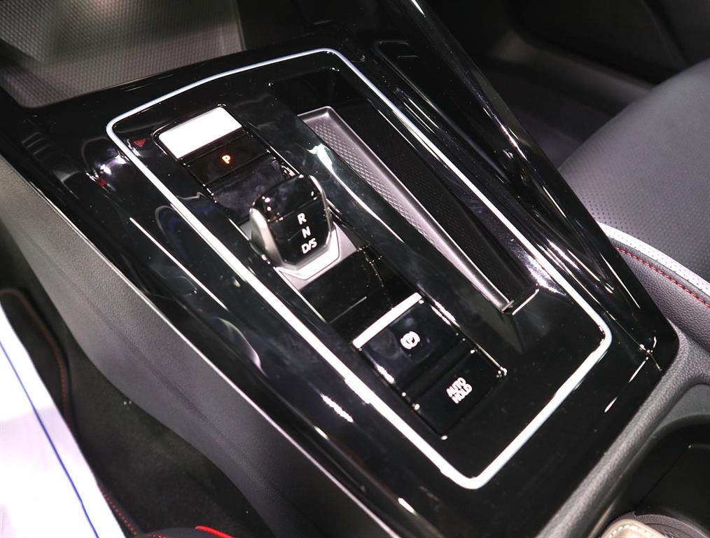 Volkswagen Golf - Vista 12