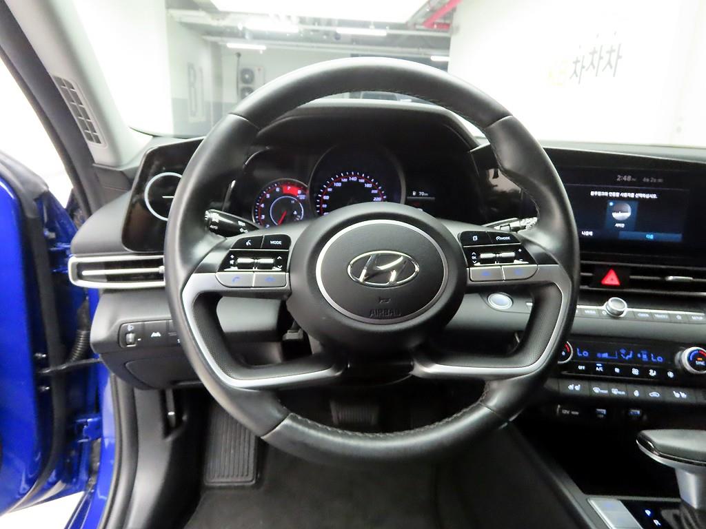 HYUNDAI Avante - Vista 7
