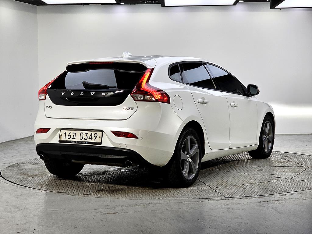 Volvo V40 - Vista 4