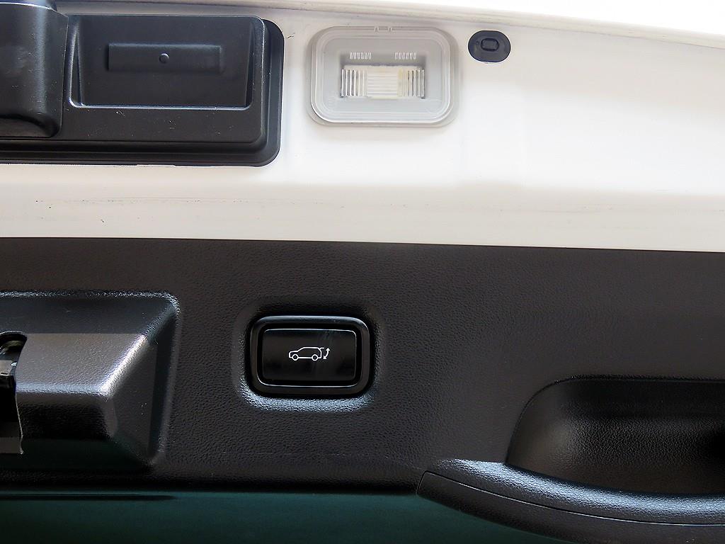 HYUNDAI Ioniq 5 - Vista 6