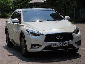 Infiniti Q - Vista 4