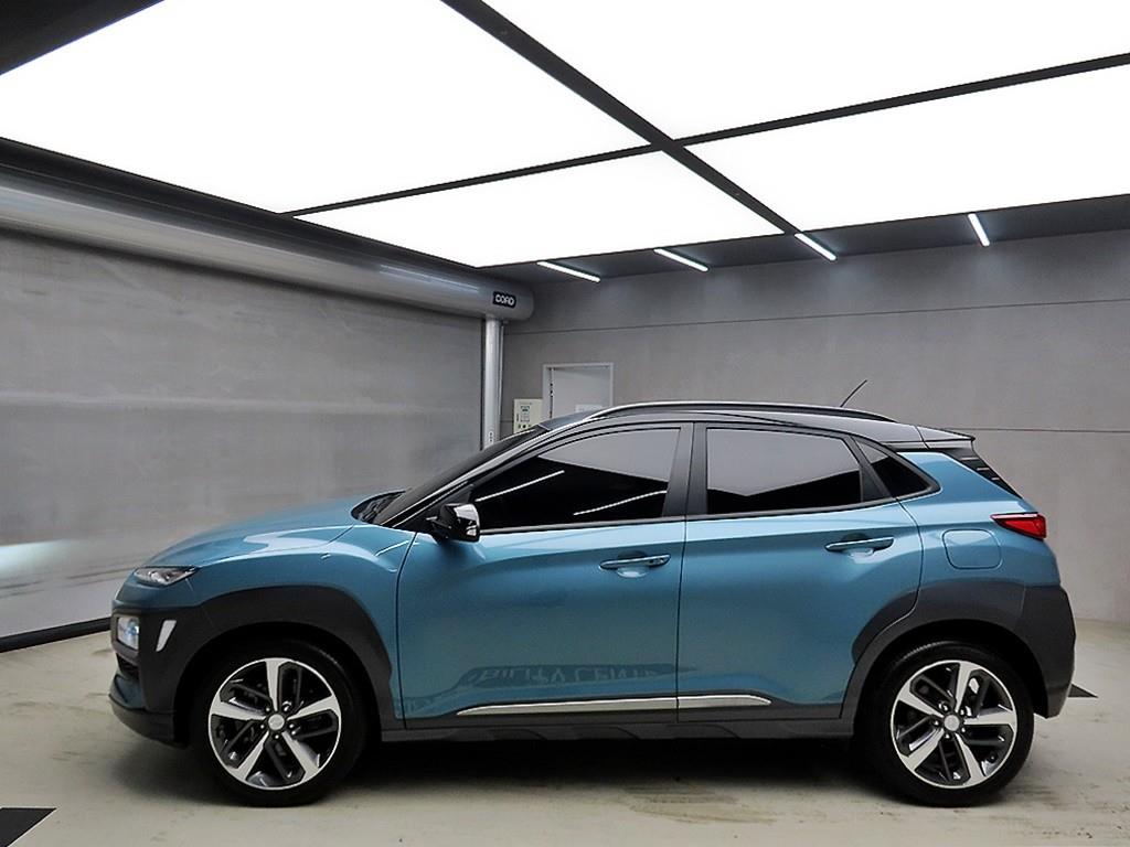 HYUNDAI Kona - Vista 4