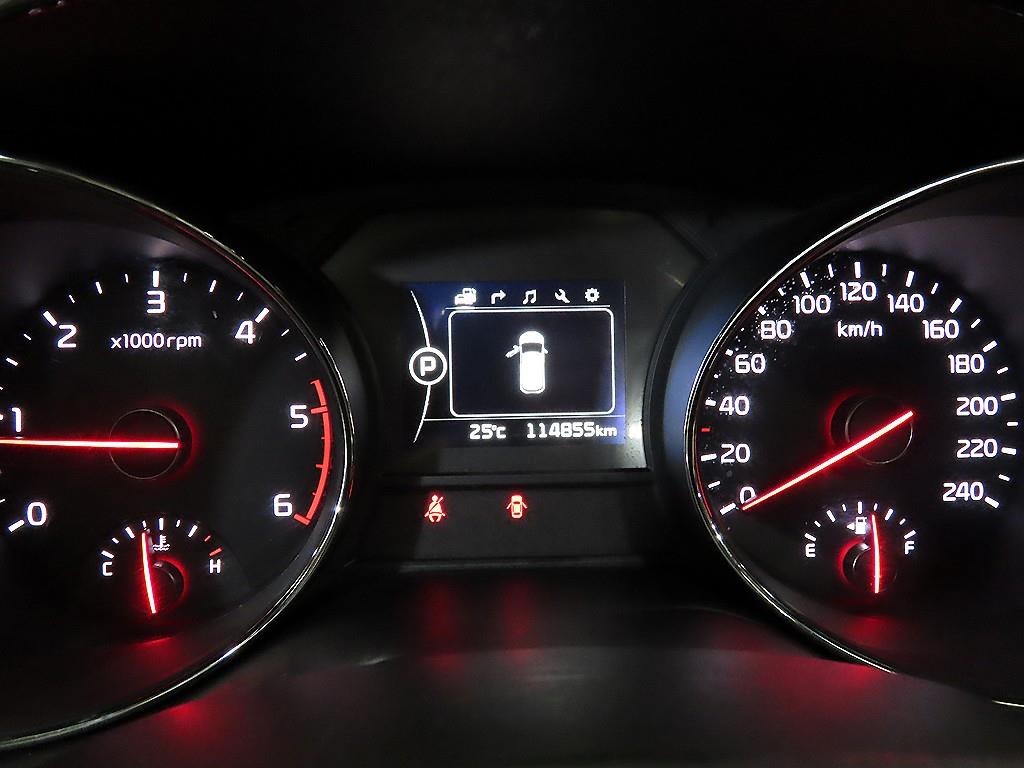 KIA Carnival - Vista 9