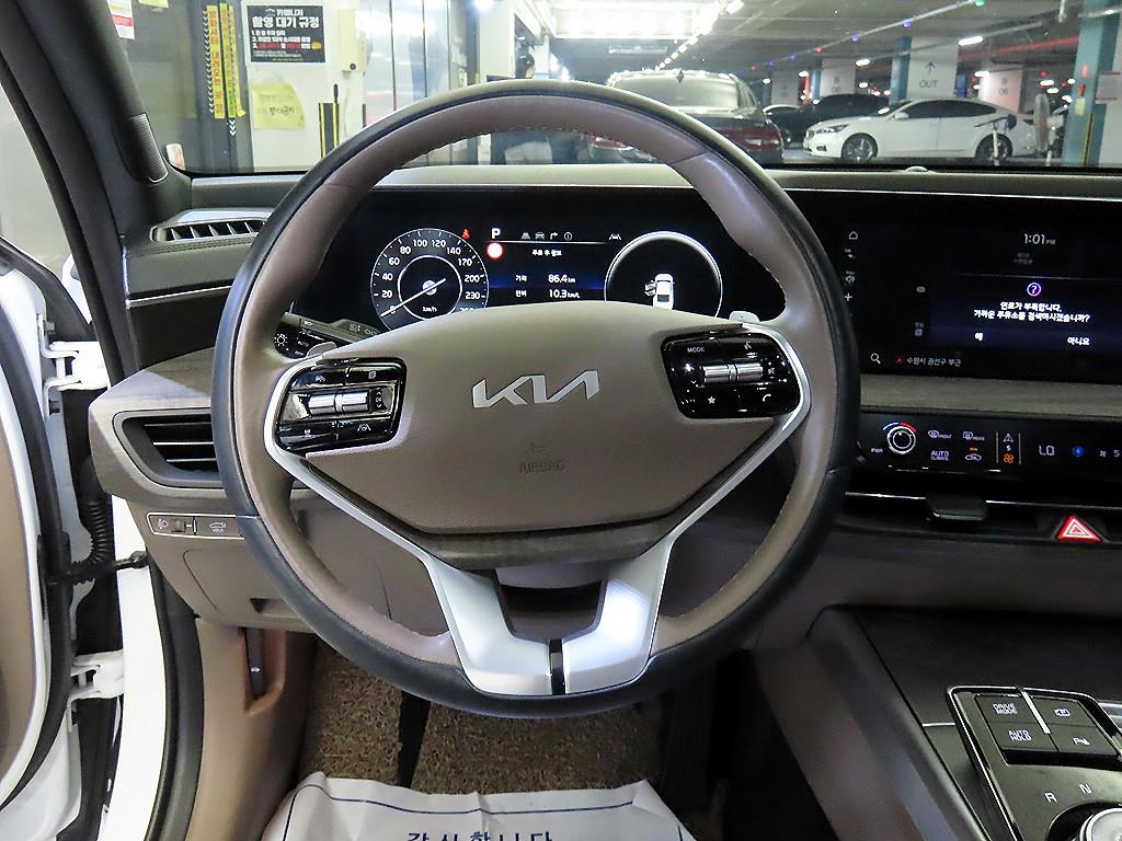 KIA K8 - Vista 8
