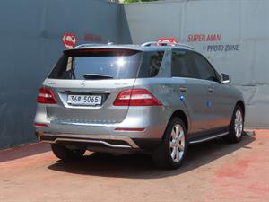 Mercedes Benz M Class - Vista 6