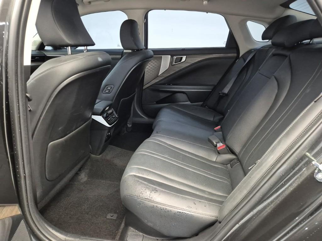 KIA K8 - Vista 12