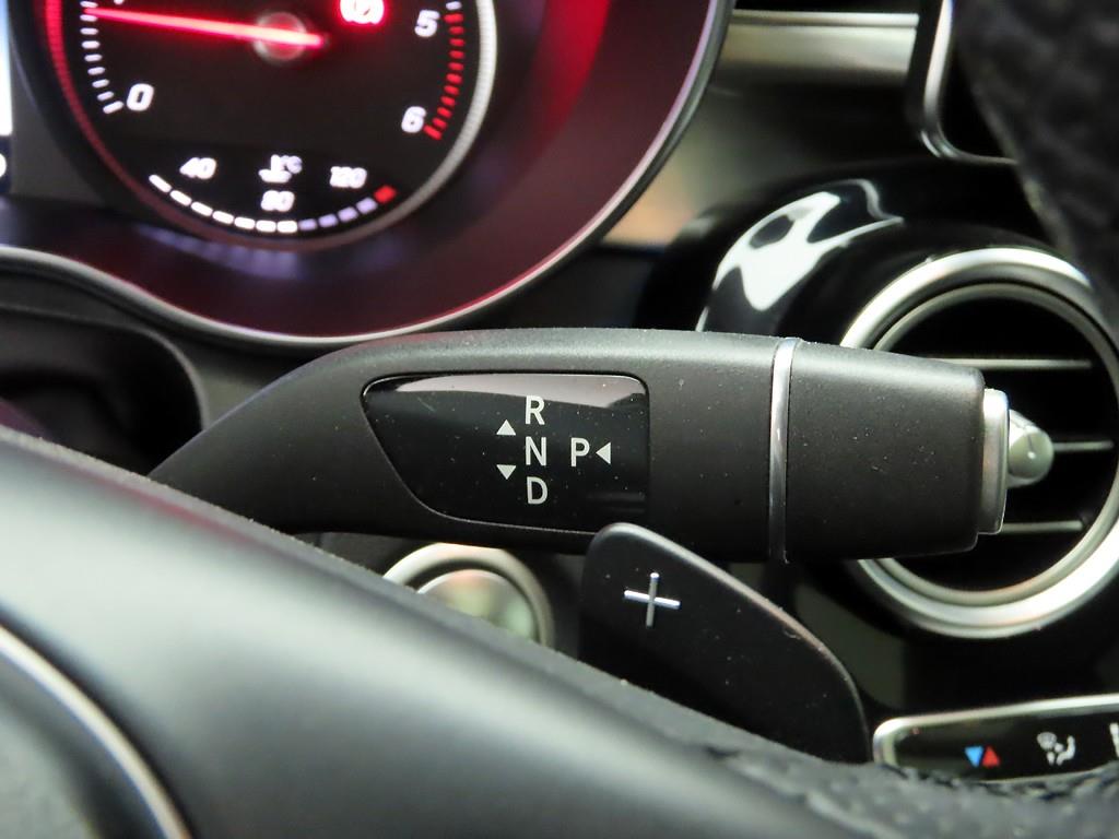 Mercedes Benz GLC Class - Vista 10