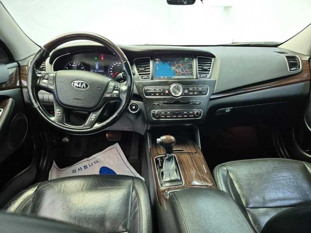 KIA K7 - Vista 7