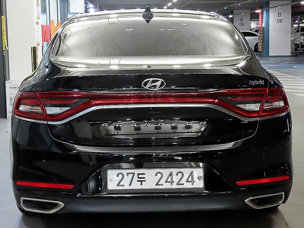 HYUNDAI Grandeur - Vista 5