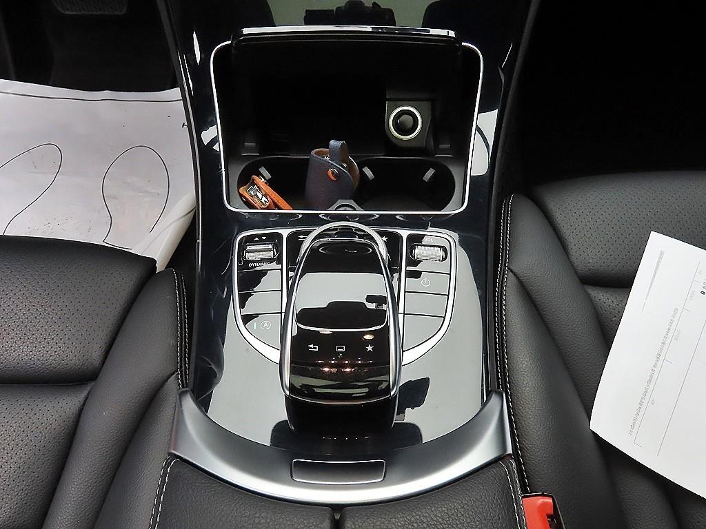 Mercedes Benz C Class - Vista 12