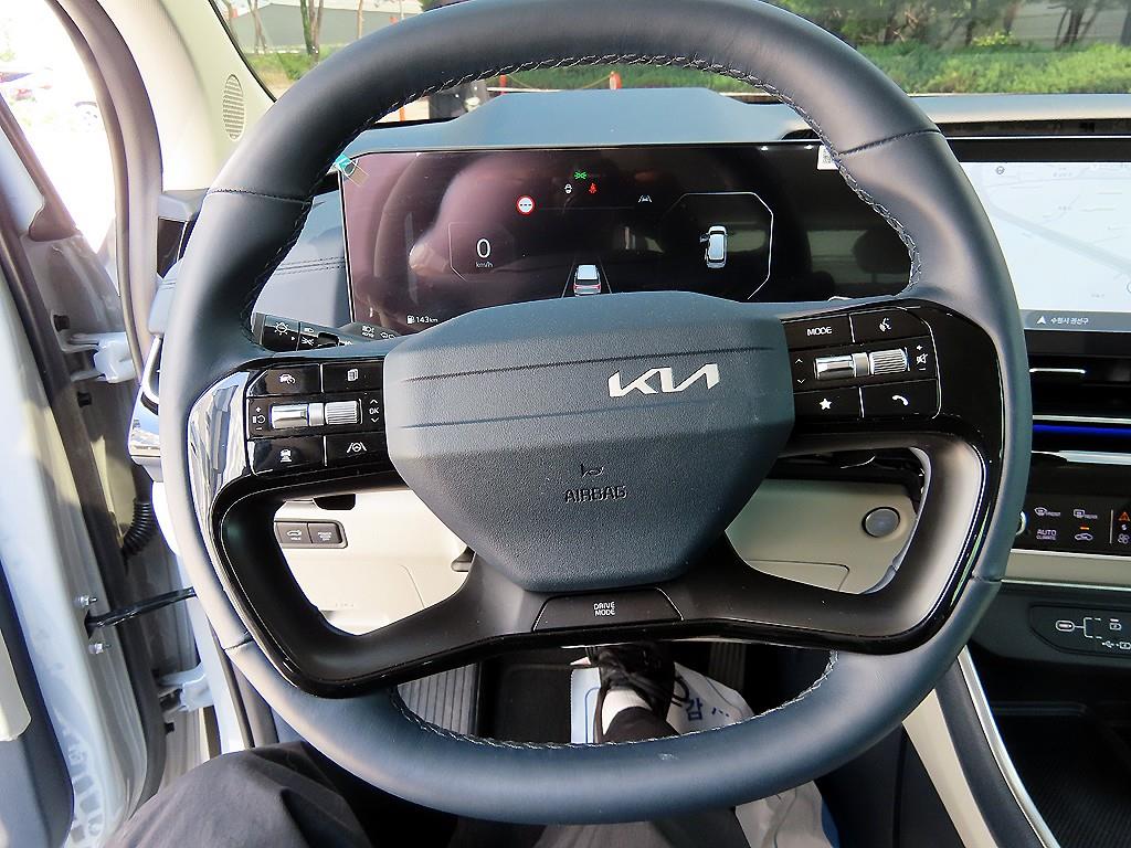 KIA Carnival - Vista 9