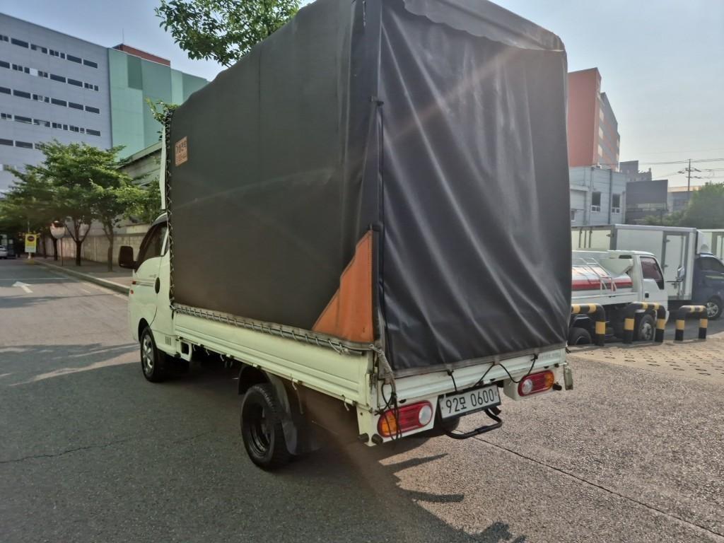 Small Truck Cargo (small) - Vista 4