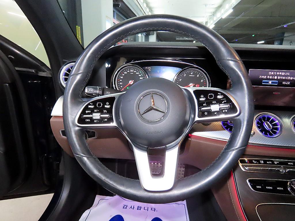 Mercedes Benz E class - Vista 8