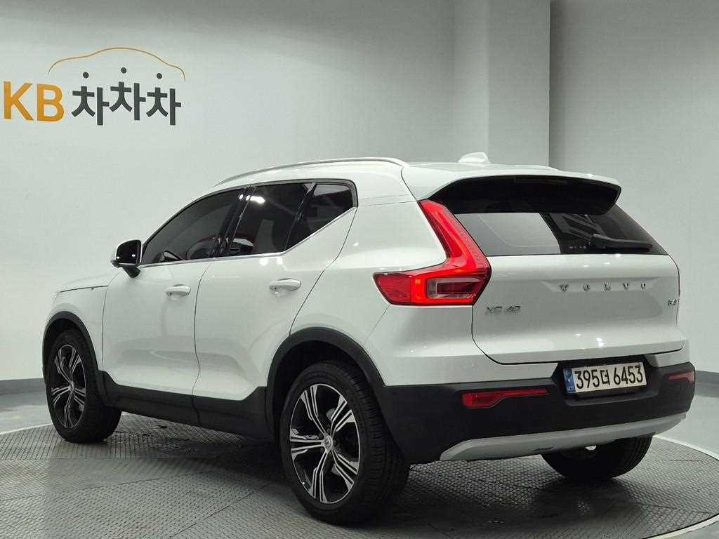 Volvo XC40 - Vista 2