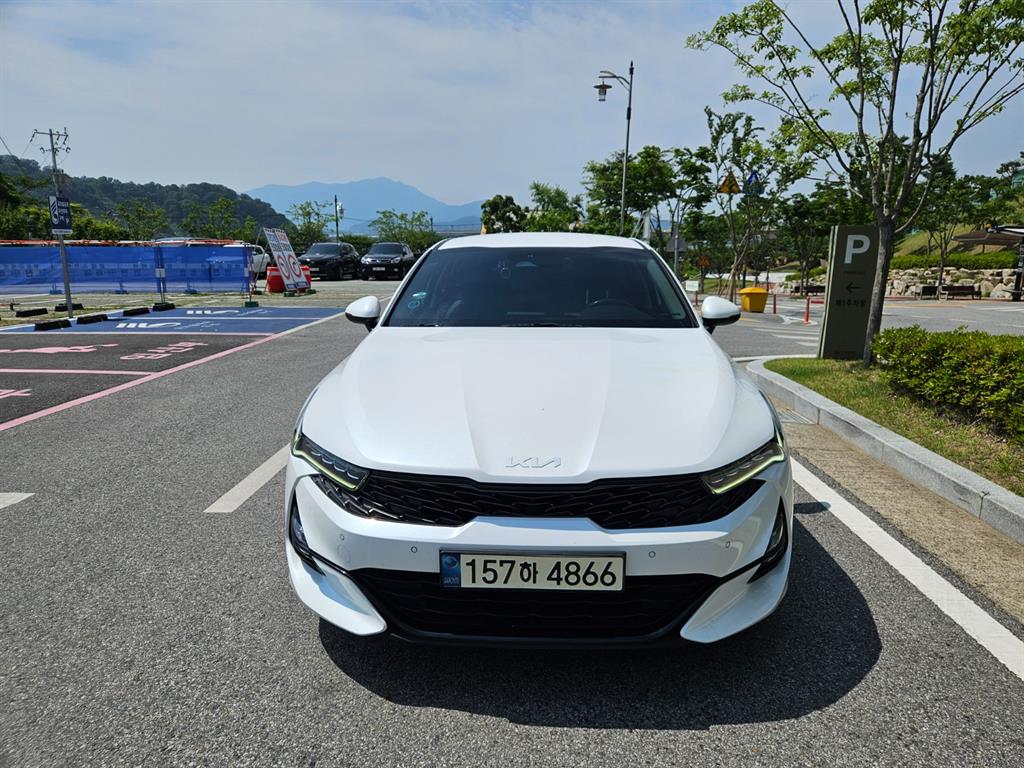 KIA K5 2022 Blanco - Importación desde Corea - HF Imports Iquique - Foto 1