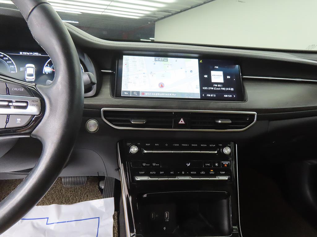 KIA K7 - Vista 10