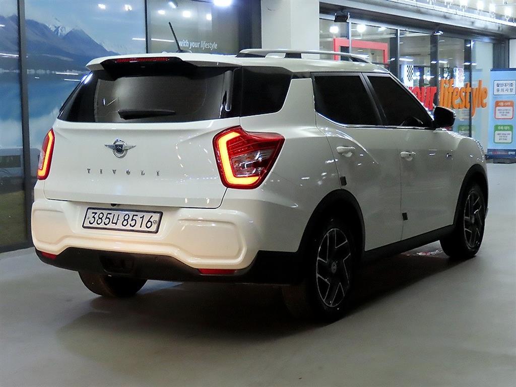 Ssangyong Tivoli - Vista 4