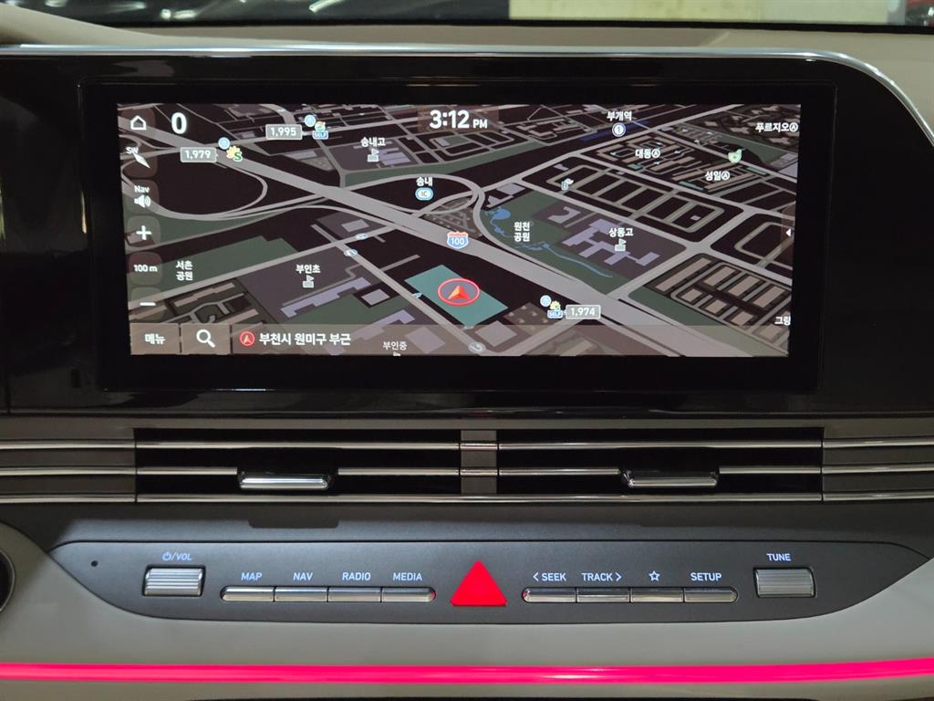 HYUNDAI Grandeur - Vista 11