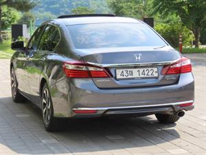 Honda Accord - Vista 8