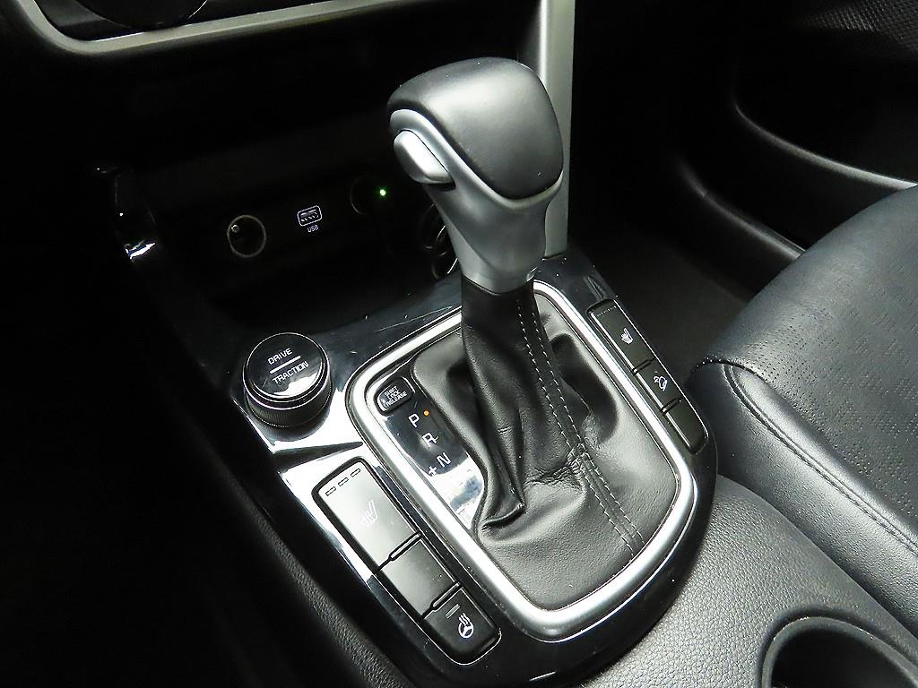 KIA Seltos - Vista 10