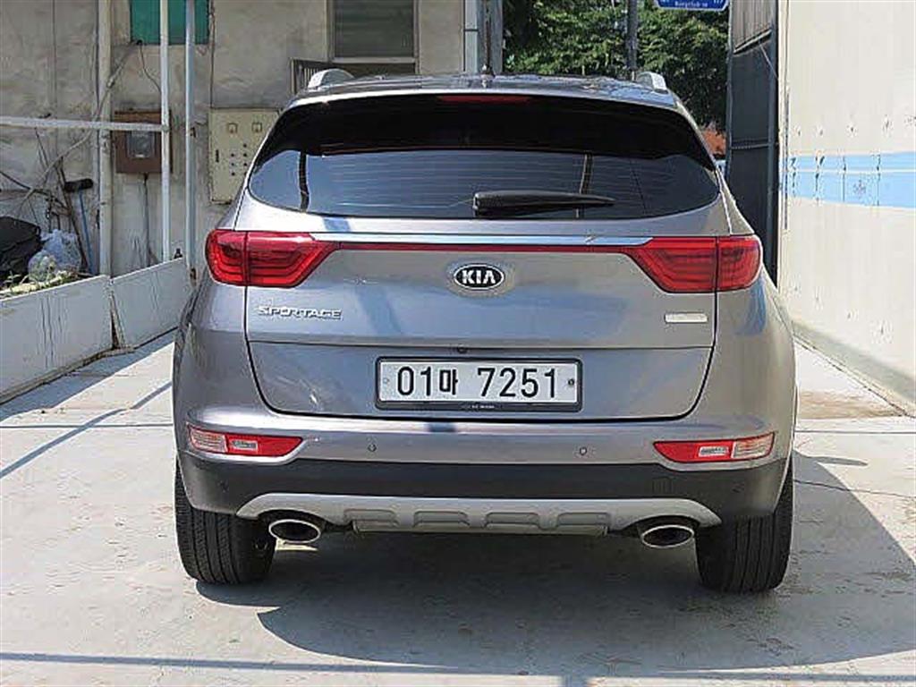 KIA Sportage - Vista 5