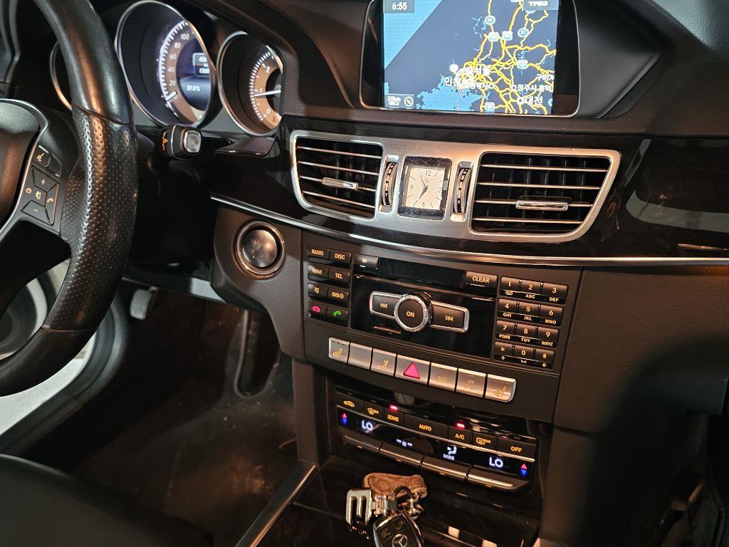 Mercedes Benz E class - Vista 11