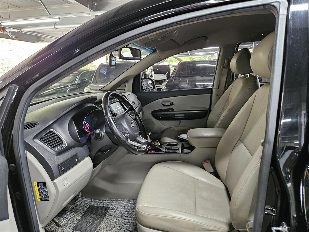 KIA Carnival 2019 Negro - Importación desde Corea - HF Imports Iquique - Foto 17