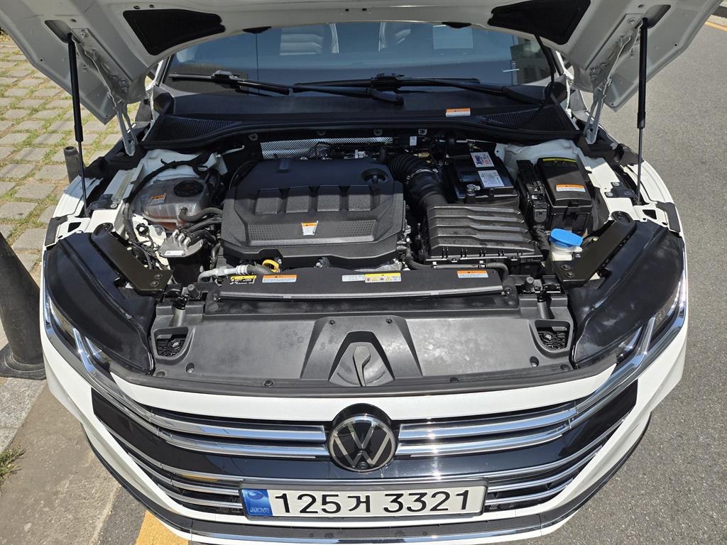 Volkswagen Arteon - Vista 6