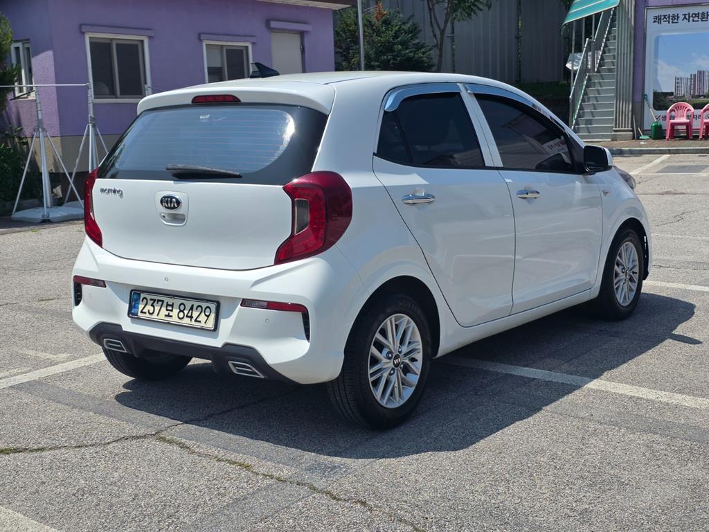 KIA Morning - Vista 4