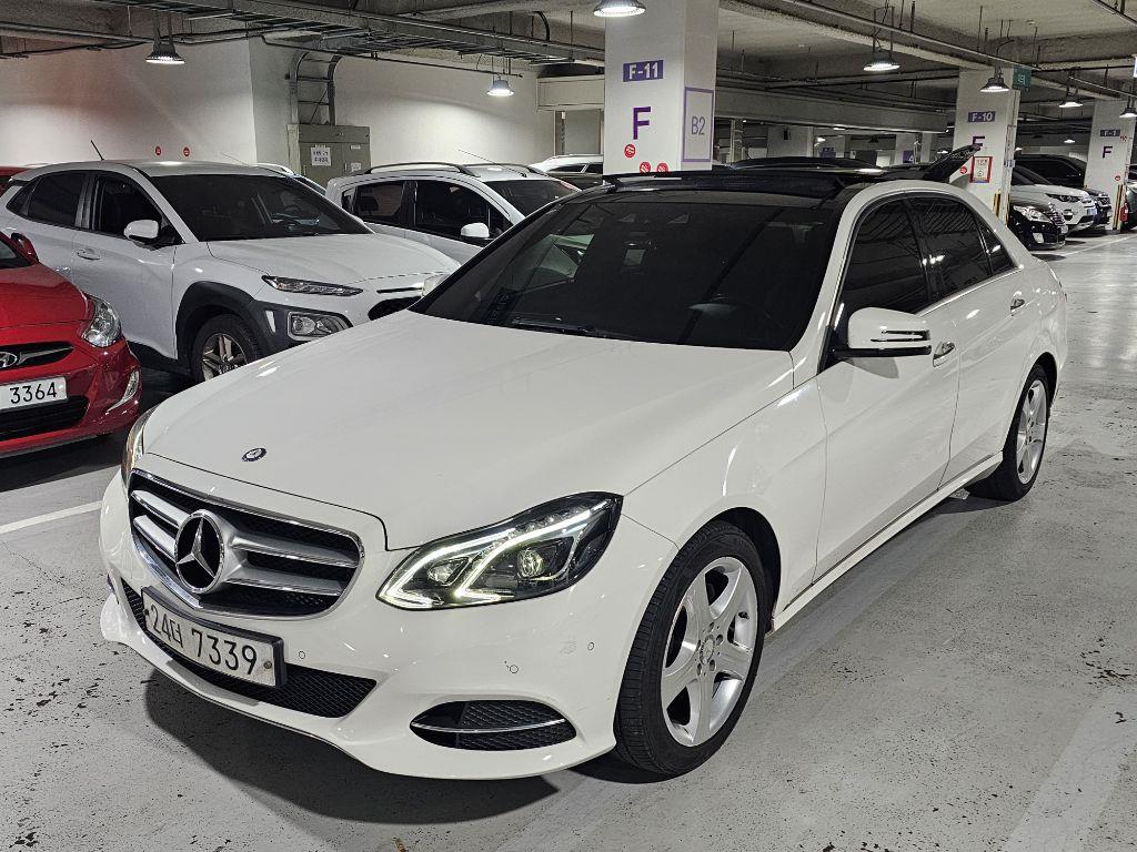 Mercedes Benz E class - Vista 2