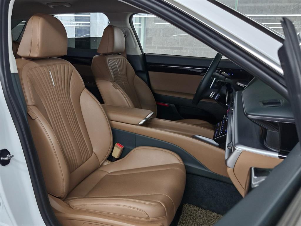 HYUNDAI Grandeur - Vista 9