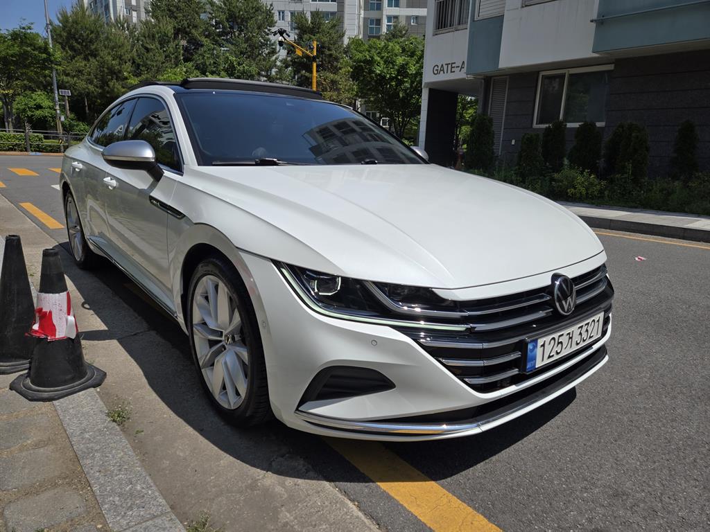 Volkswagen Arteon - Vista 5