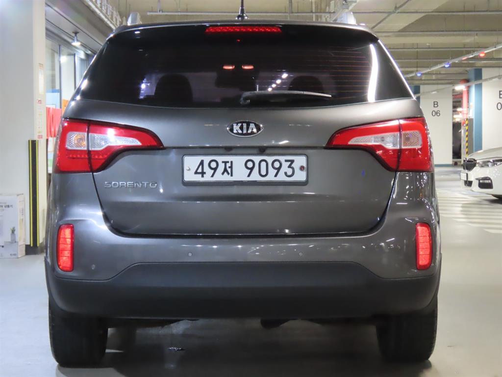 KIA Sorento - Vista 9
