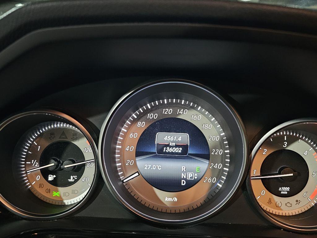 Mercedes Benz E class - Vista 5