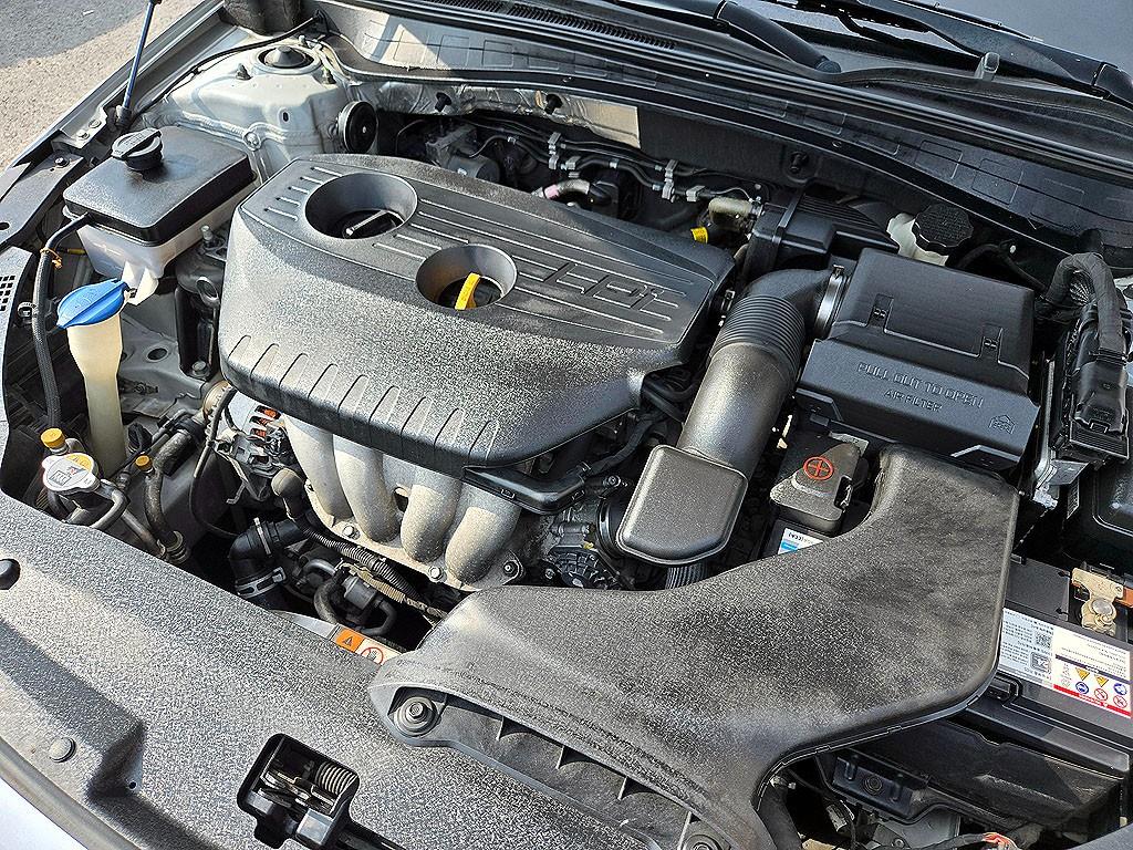 KIA K5 2017 Plateado - Importación desde Corea - HF Imports Iquique - Foto 18