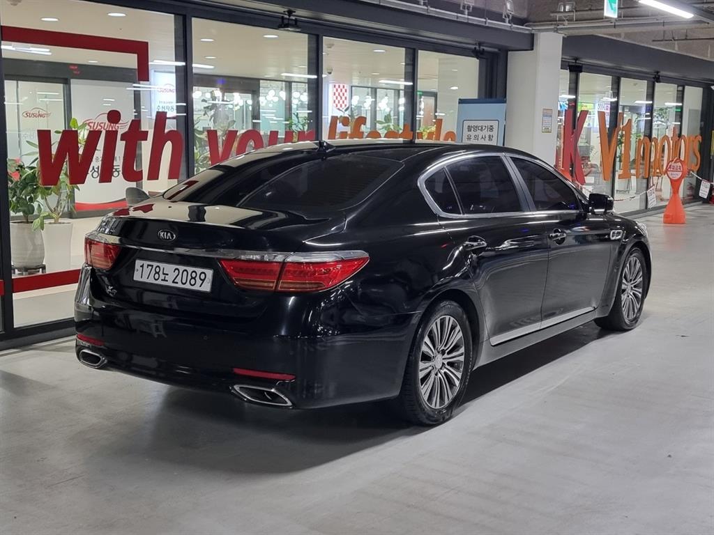 KIA K9 - Vista 2