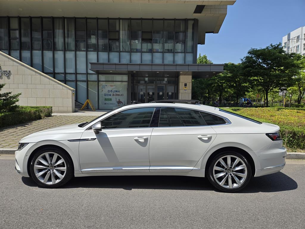 Volkswagen Arteon - Vista 3