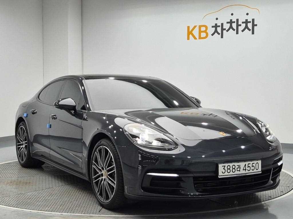 Porsche Panamera - Vista 4