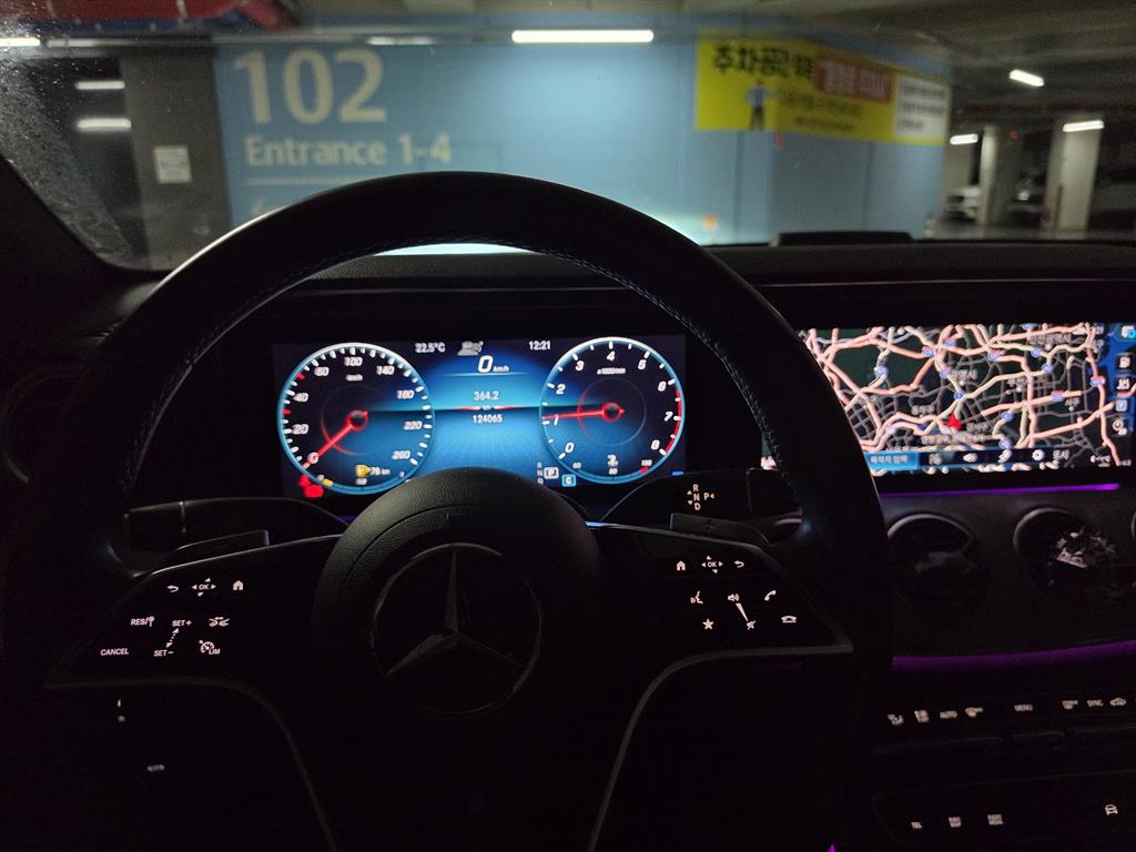 Mercedes Benz E class - Vista 6