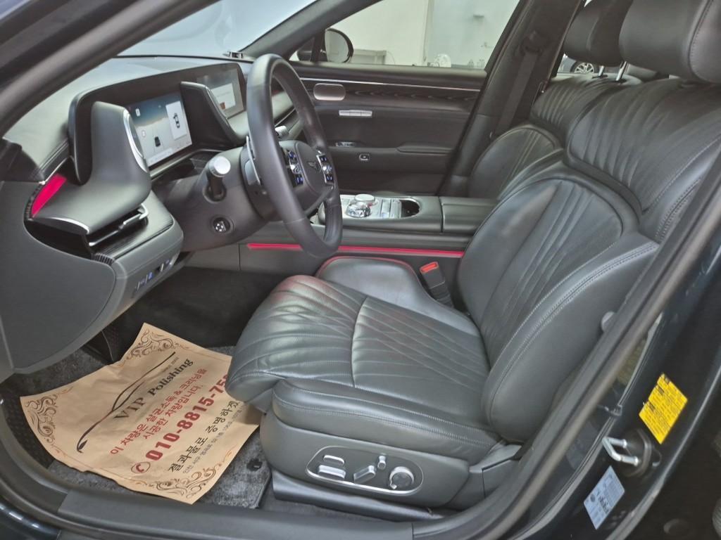 Genesis G90 - Vista 11
