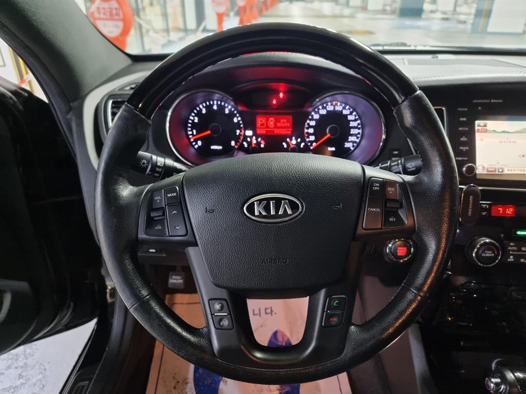 KIA K7 - Vista 12