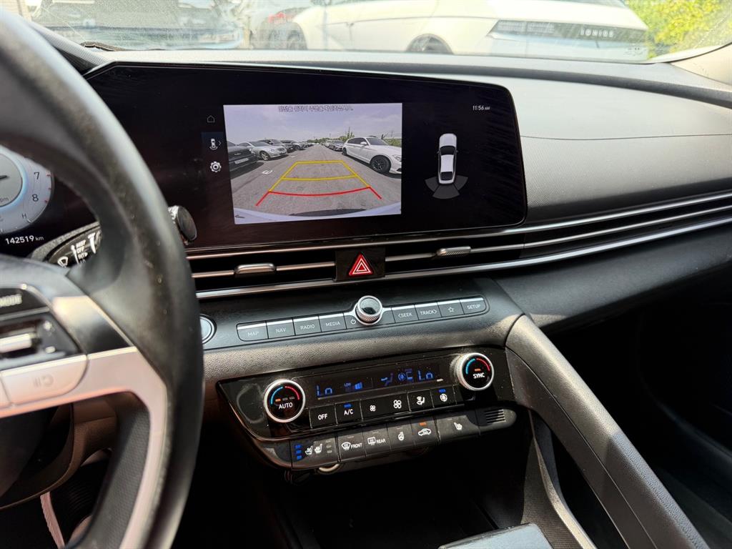 HYUNDAI Avante - Vista 6