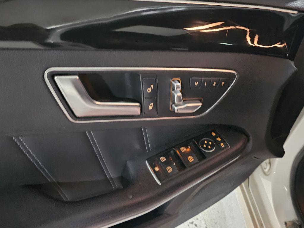 Mercedes Benz E class - Vista 12