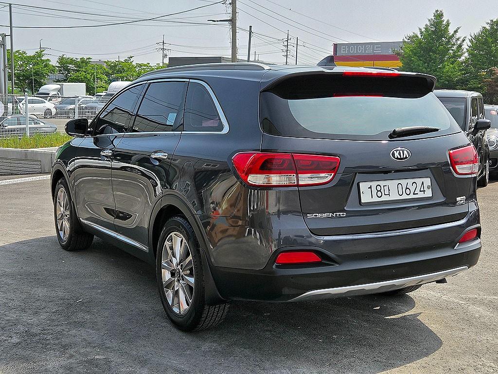KIA Sorento - Vista 3