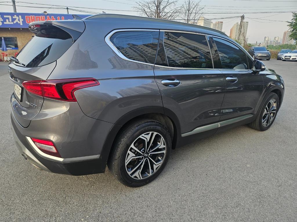 HYUNDAI Santa Fe - Vista 6