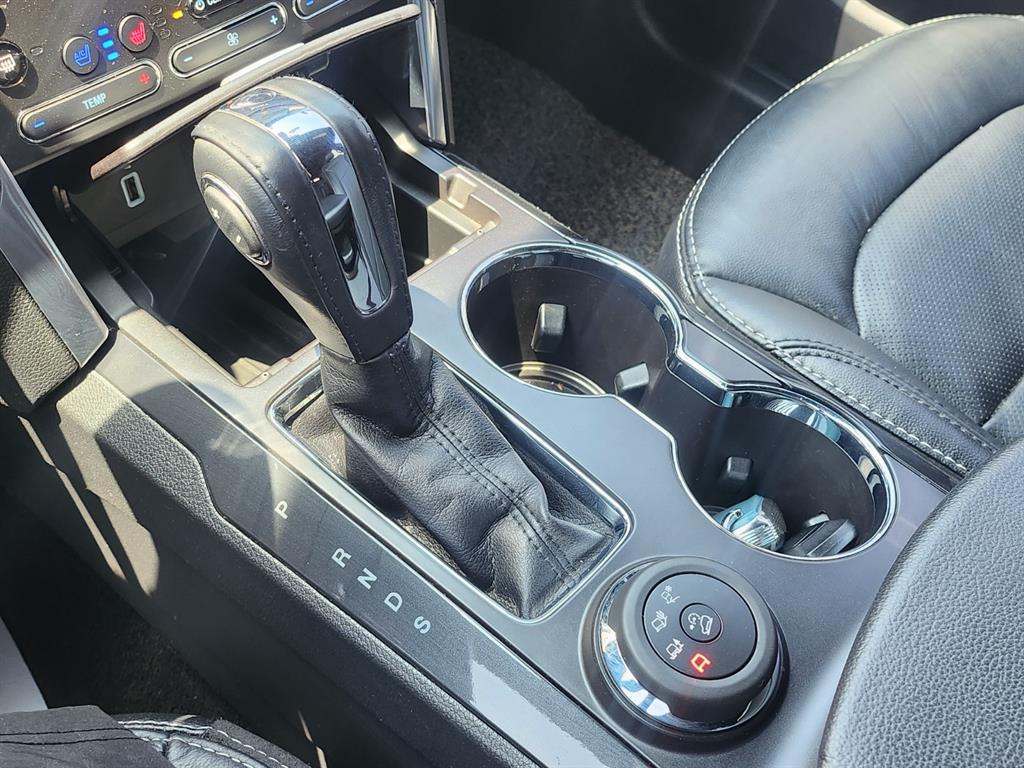 Ford Explorer - Vista 11