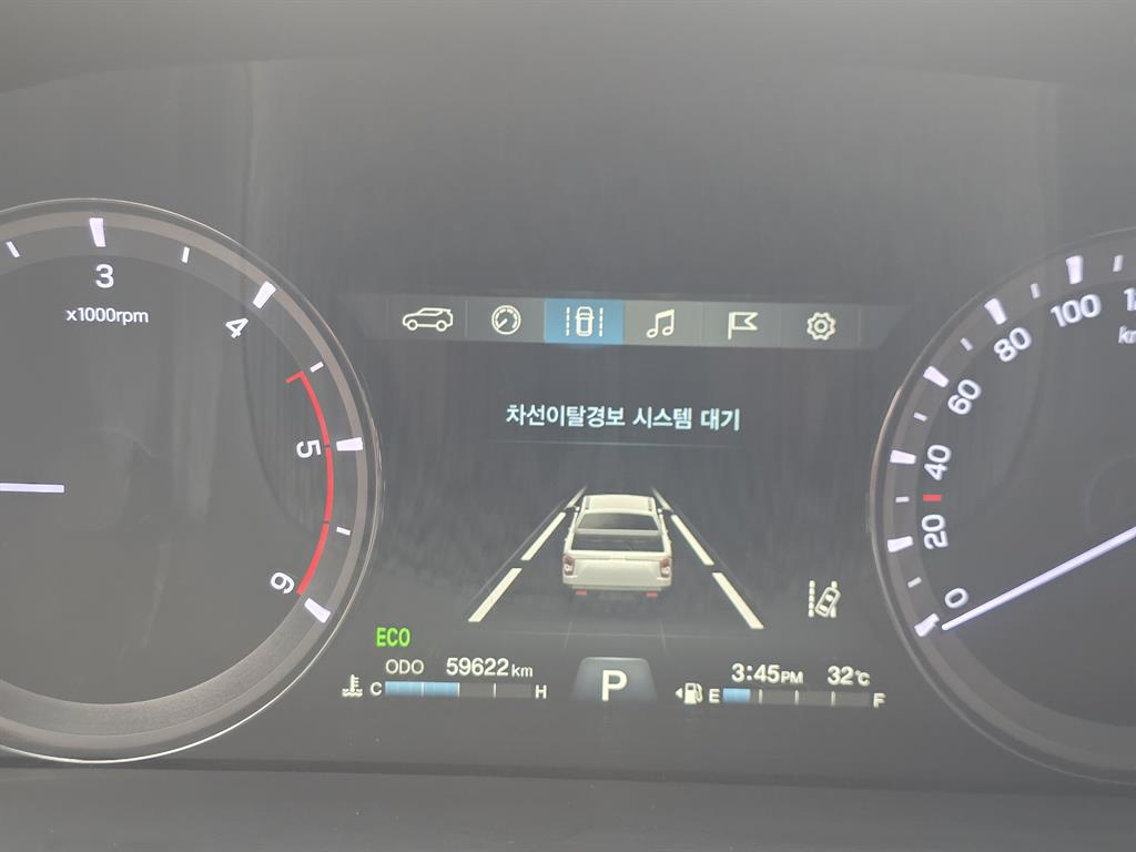Ssangyong Rexton - Vista 10