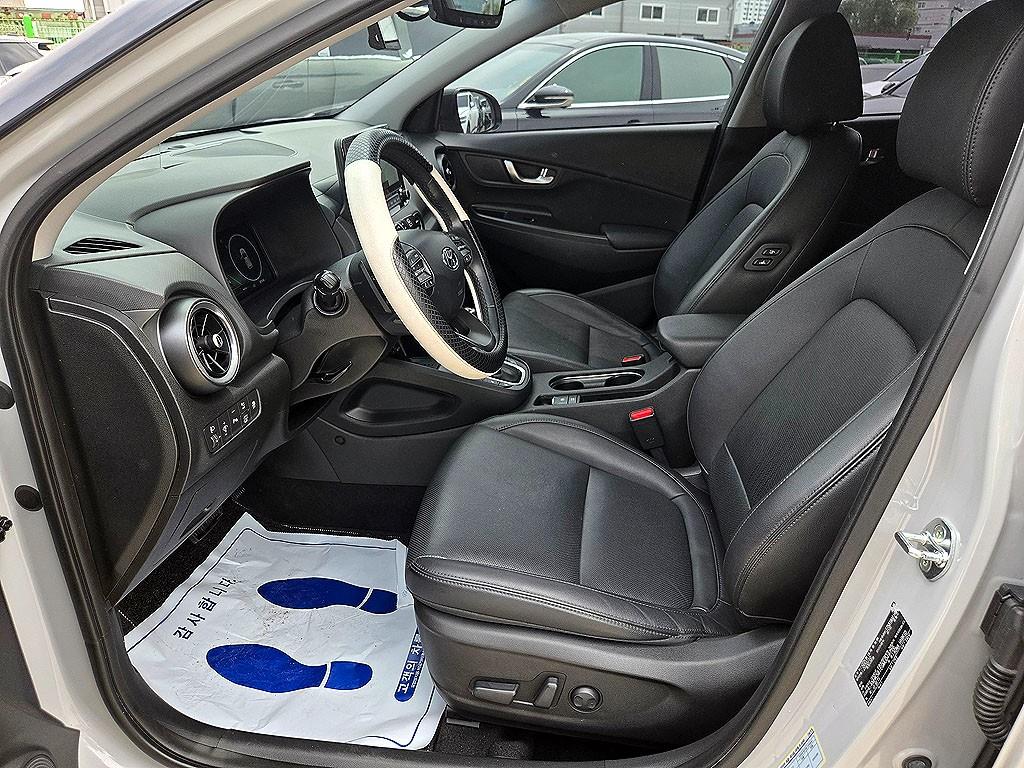 HYUNDAI Kona - Vista 6